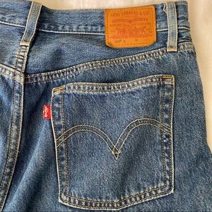 Dark Wash Levi’s 501 Skinny Jeans